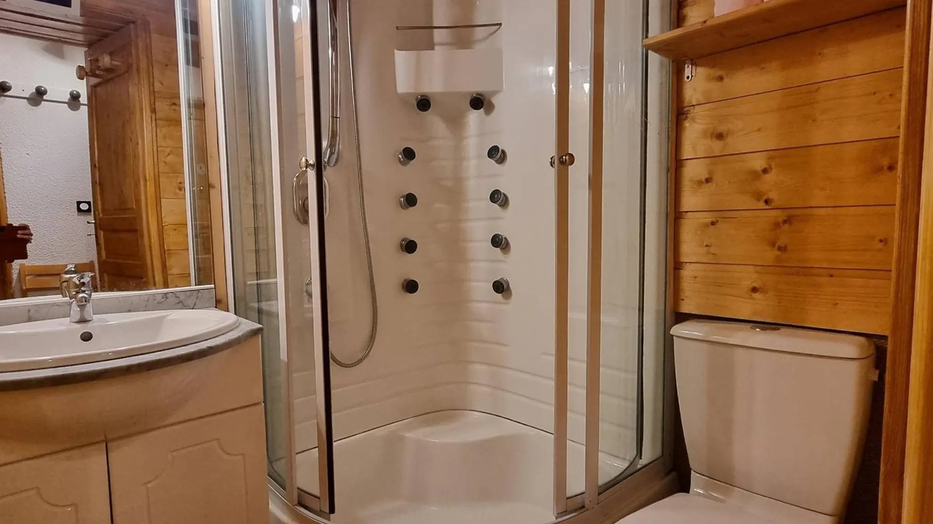 Apartment Appartement Au Pied Des Pistes, 2 Chambres, Proche Commerces, A Plagne Village - Fr-1-351-181 La Plagne-Tarentaise