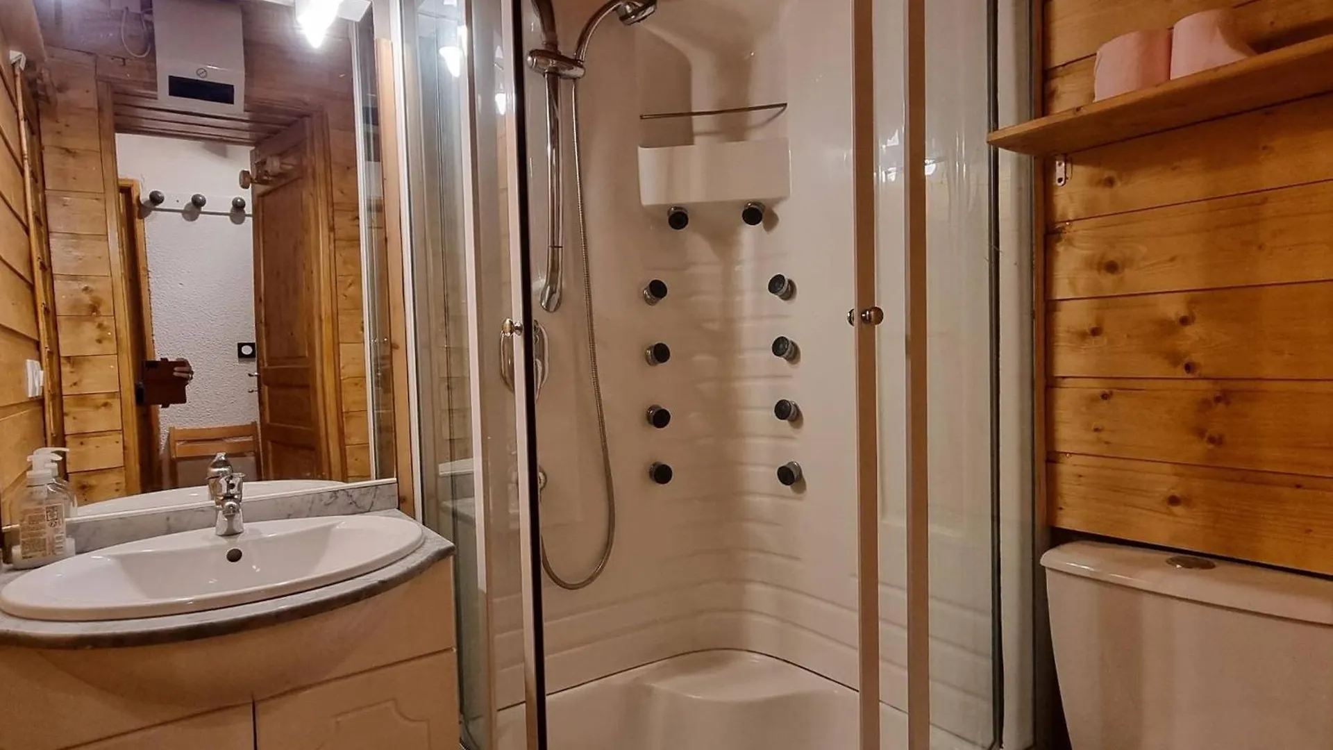 Appartement Au Pied Des Pistes, 2 Chambres, Proche Commerces, A Plagne Village - Fr-1-351-181 La Plagne-Tarentaise